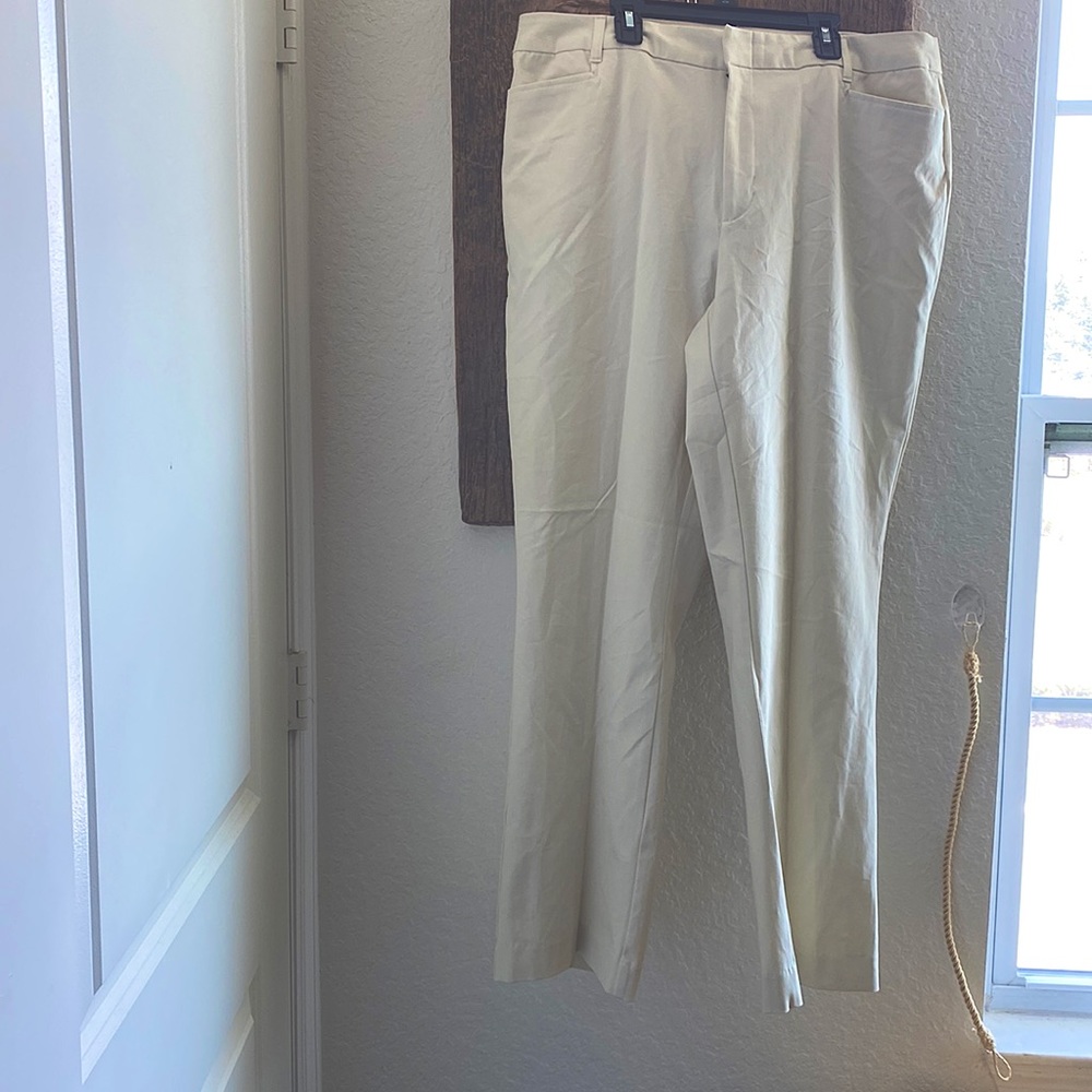 NWOT Womens trousers, size 18w